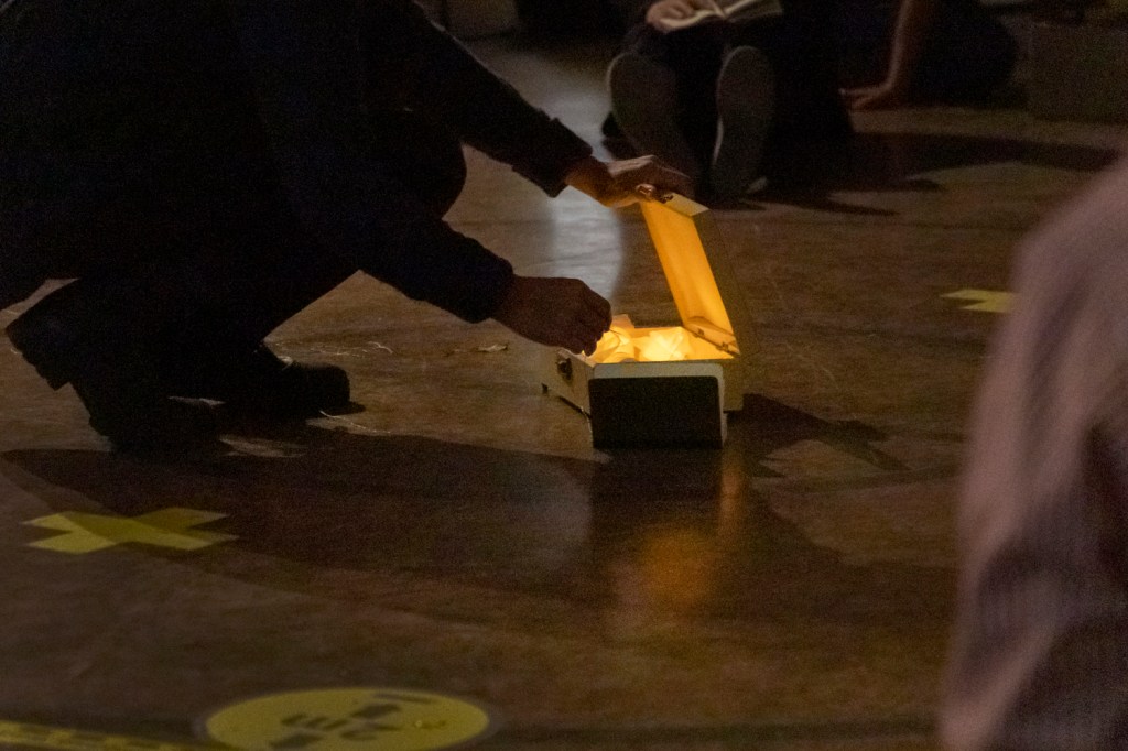 Cette image a un attribut alt vide ; le nom du fichier est 07_notre_lumiere_mananitas.jpg